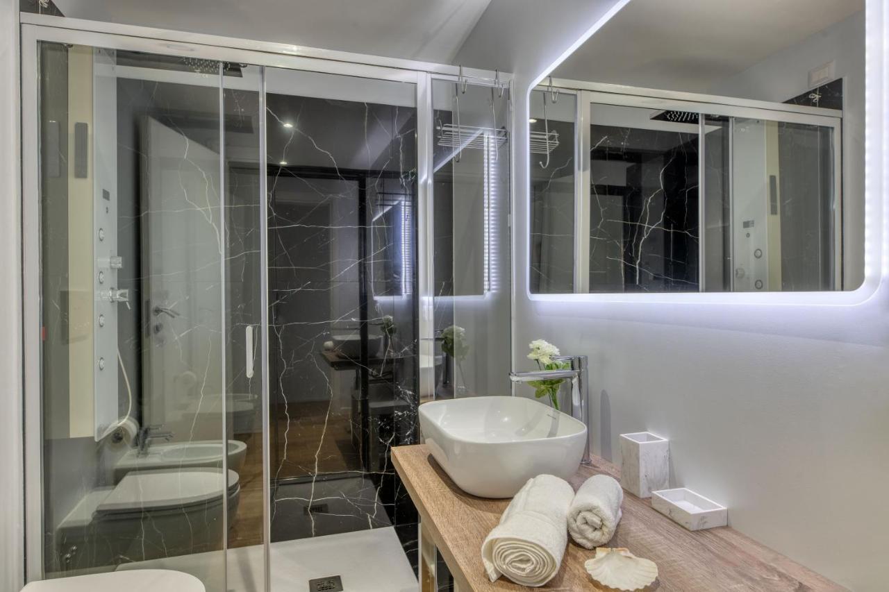 Izzhome Corso76 Cagliari Bagian luar foto