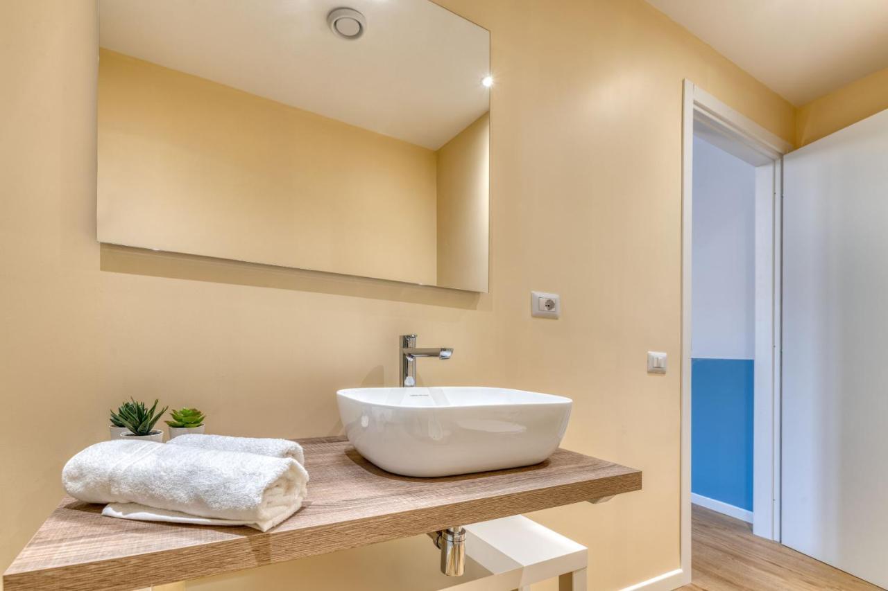 Izzhome Corso76 Cagliari Bagian luar foto